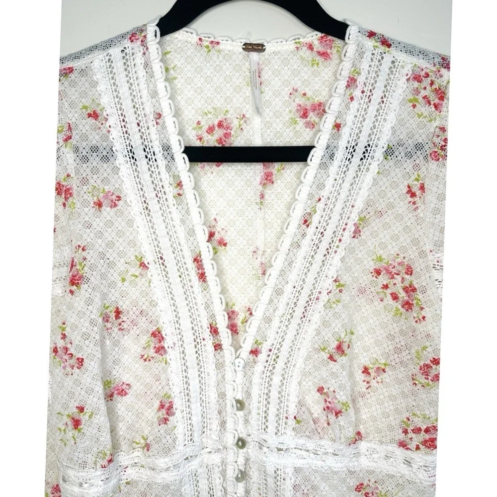 Free People Kika Printed Top Floral Lace Cardigan White Pink M Coquette Cutecore - Picture 3 of 16